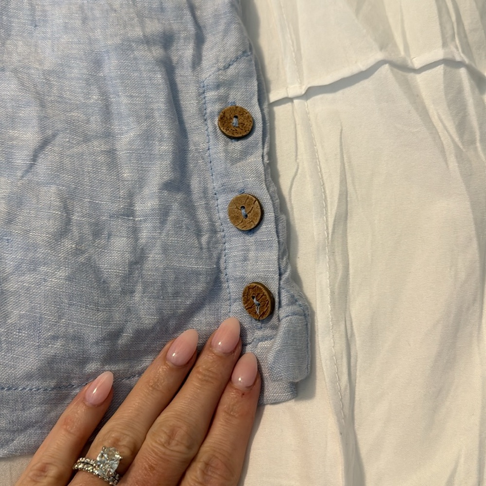Blouse - Picture 2 of 3